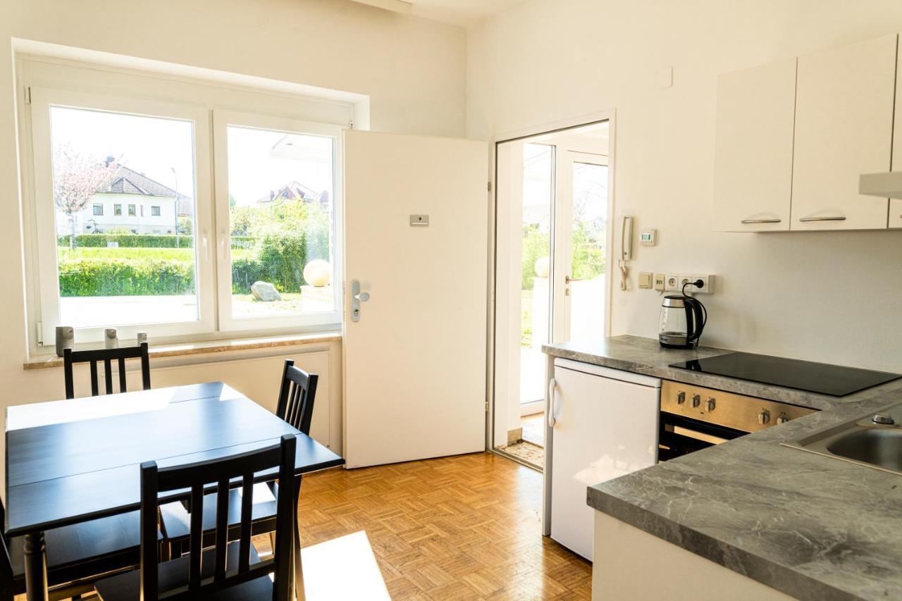 Budget Apartments In Thermennahe 바트 타츠만스도르프 외부 사진